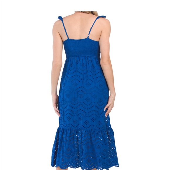 SINCERELY JULES
Eyelet Tiered Maxi Dress - Picture 2 of 11